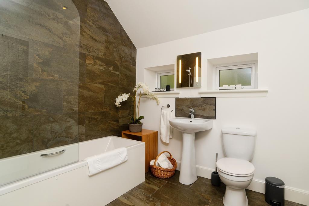 Elderburn Lodges St. Andrews Room photo